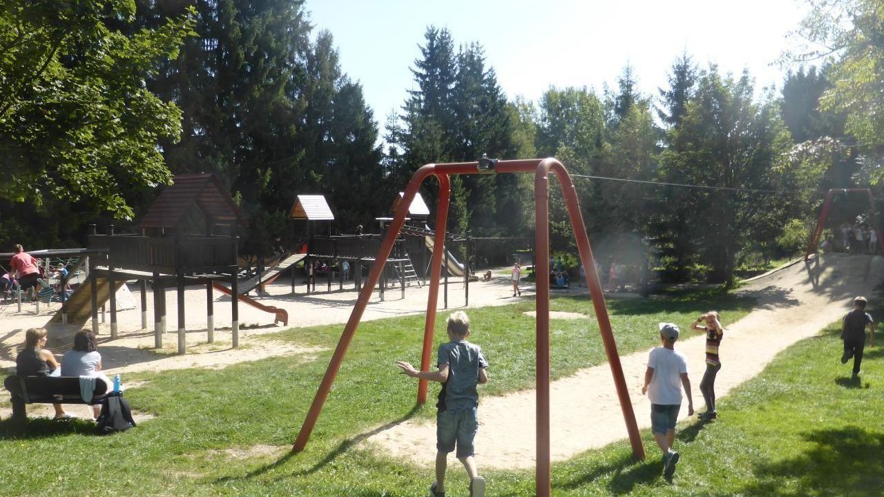 Spielplatz 200m entfernt Spielplatz 200m entfernt